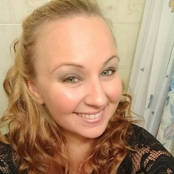 Megan Milligan  Portrait